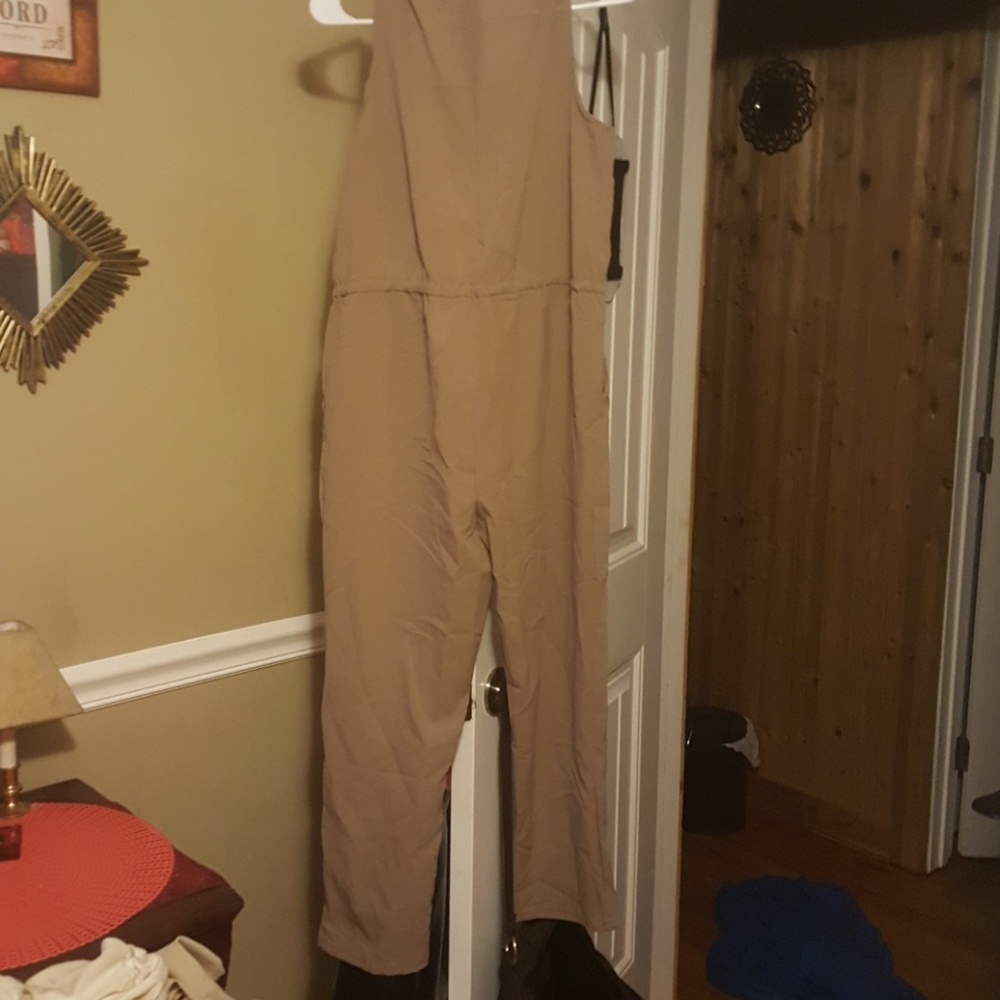 Jumper - Picture 2 of 2